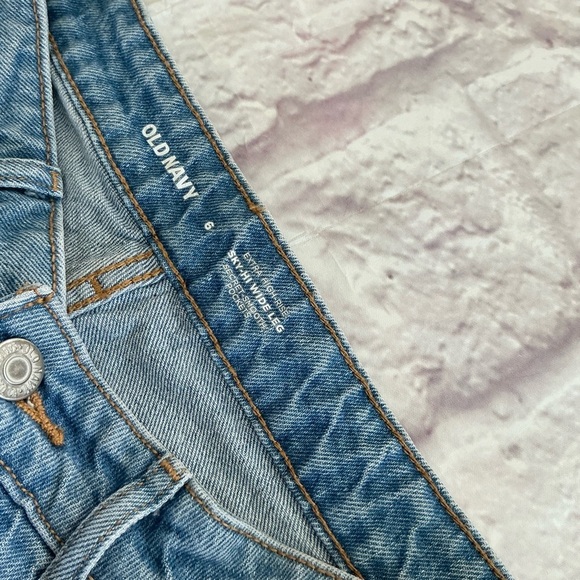 Old Navy Extra High-Waisted Wide-Leg Ripped Jeans for Women Loose From The Heap - Picture 10 of 15